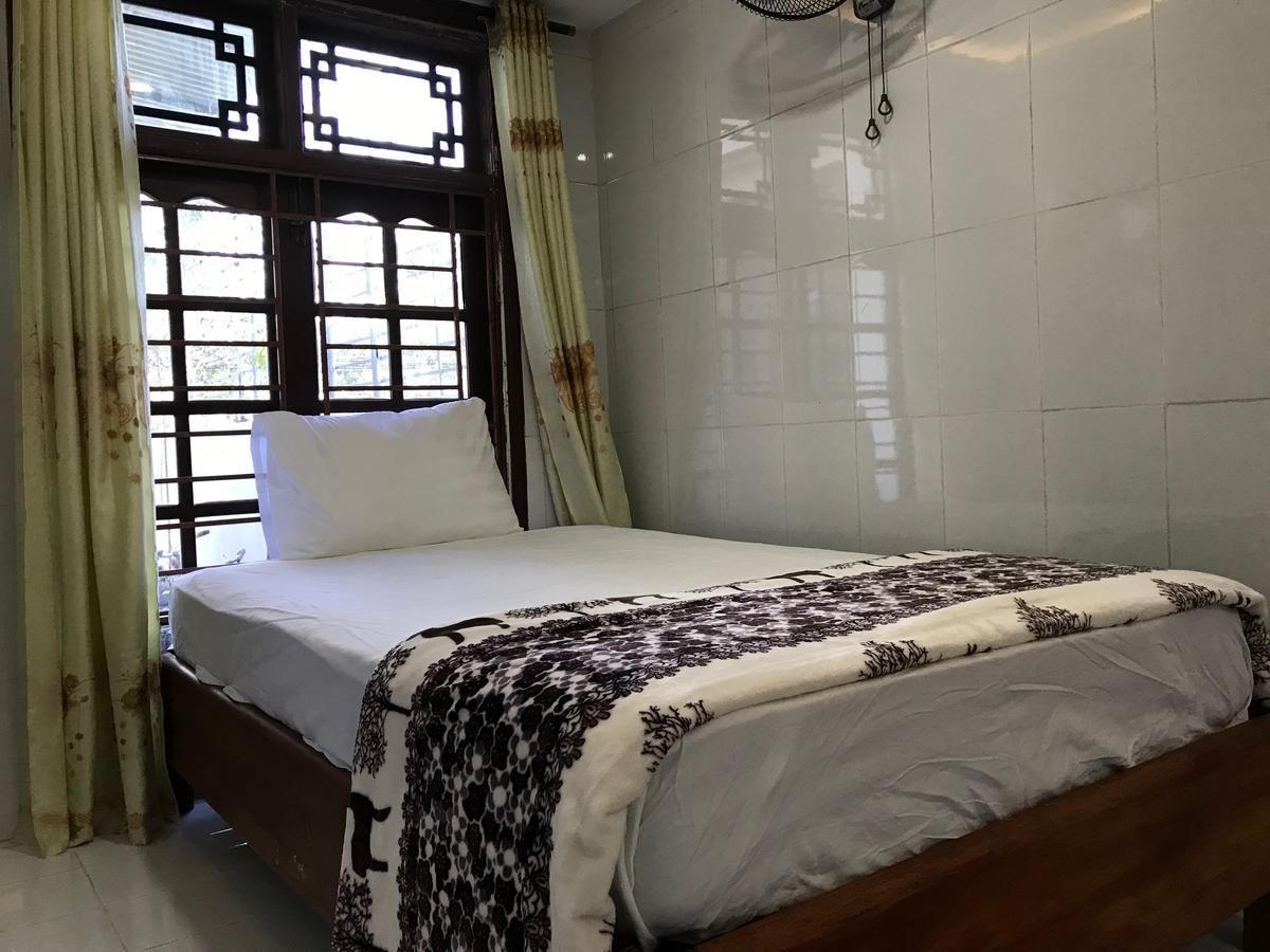 Cheerful Hoi An Hostel Exterior photo