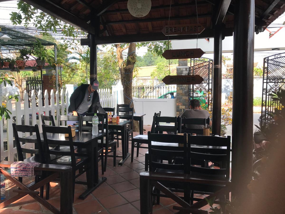 Cheerful Hoi An Hostel Exterior photo