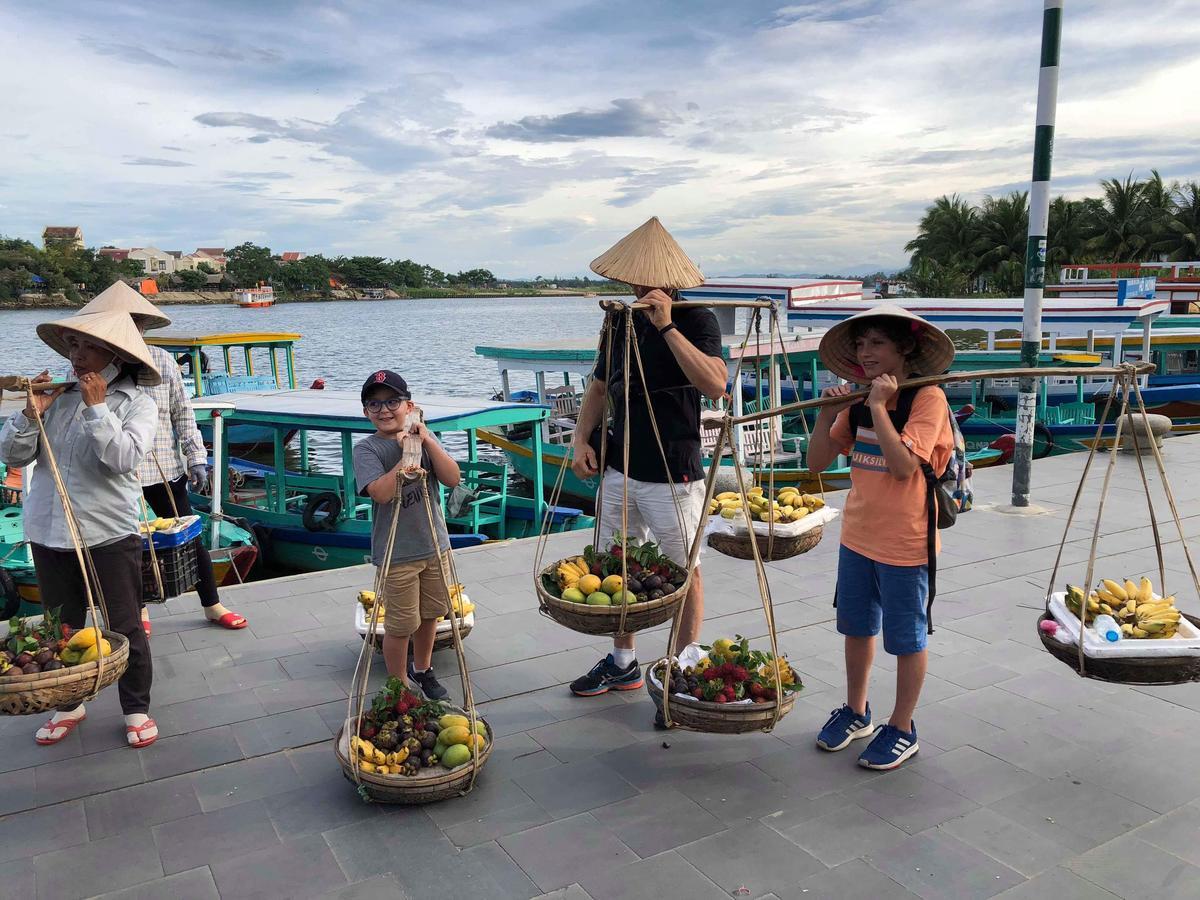 Cheerful Hoi An Hostel Exterior photo